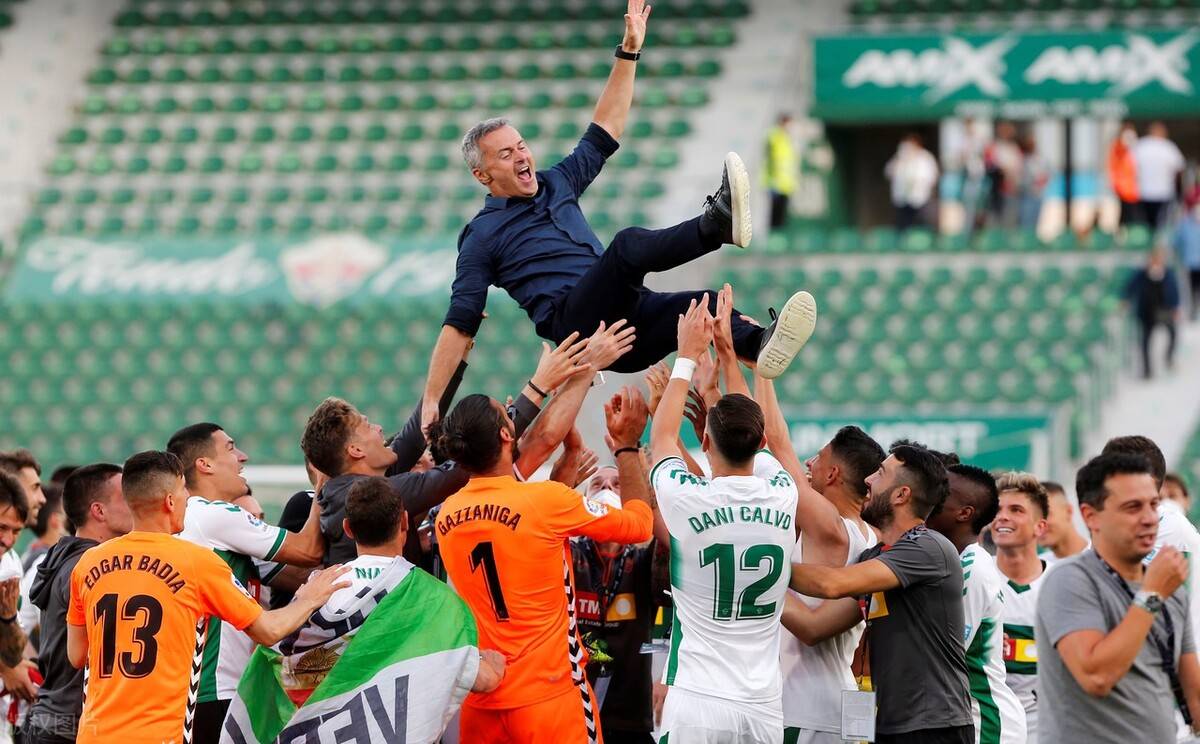 瓦伦西亚客场逼平里昂，艰难保持领先地位的简单介绍