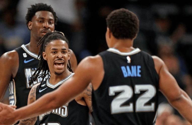 开云体育网站-灰熊队遭遇失利，需改进阵容