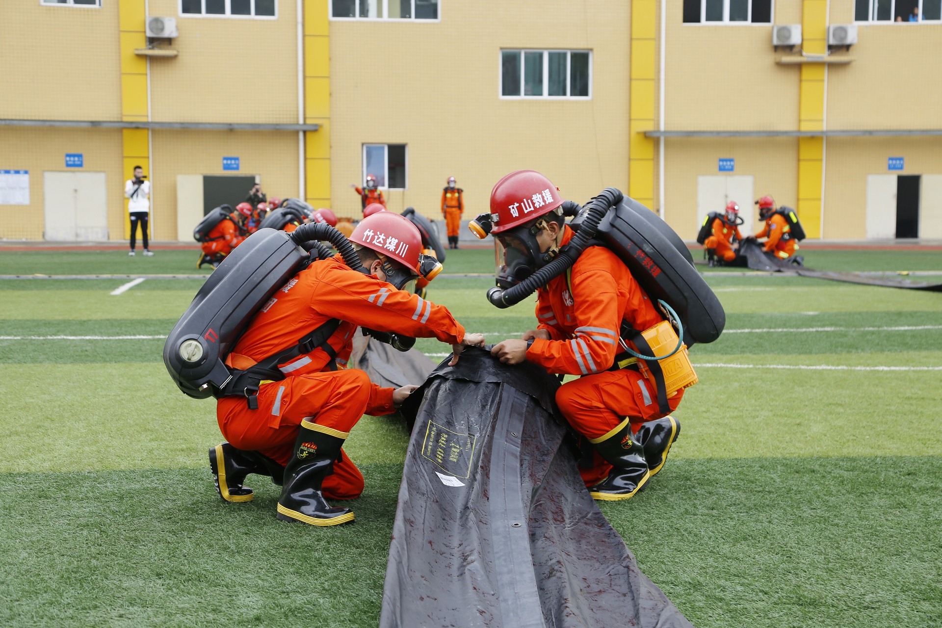 包含四川队临危不乱，收获关键胜利的词条