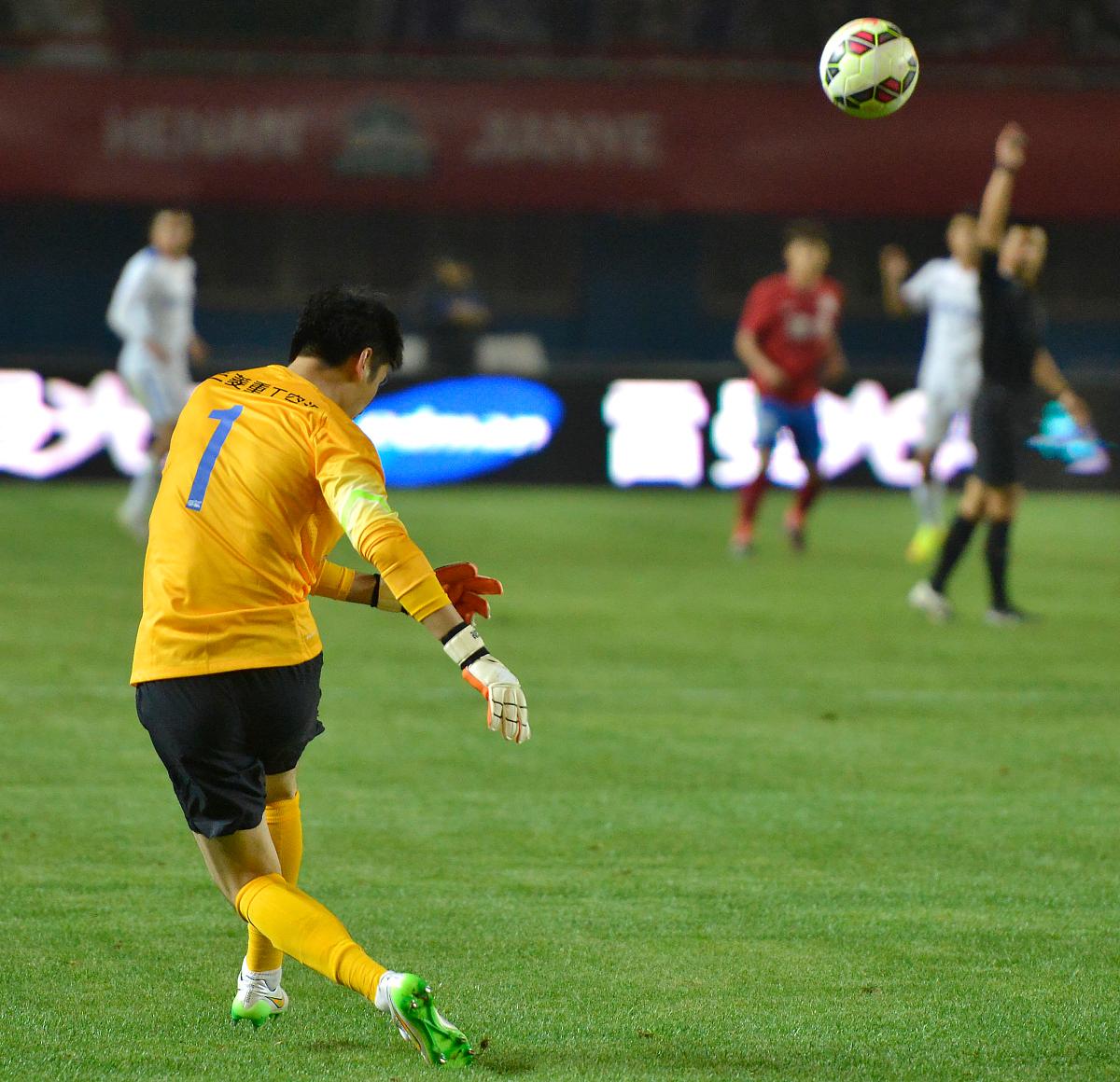 开云体育入口-关于AC米兰球员因累积黄牌停赛，缺席下一场比赛的信息