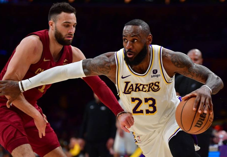 开云体育地址-包含一场激动人心的比赛，球员展现出顶尖水平的词条