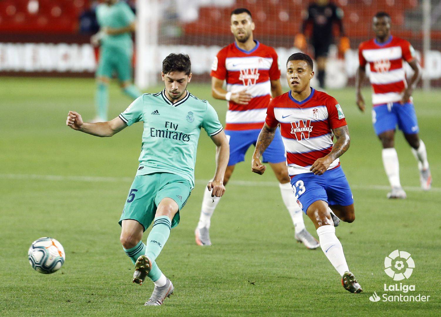 开云体育直播-格拉纳达客场完胜萨拉戈萨，轻松拿下！的简单介绍