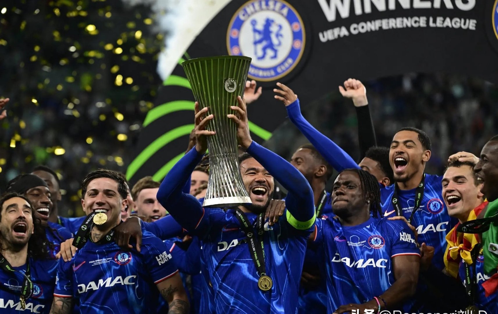 欧洲职业足球俱乐部迎战强敌