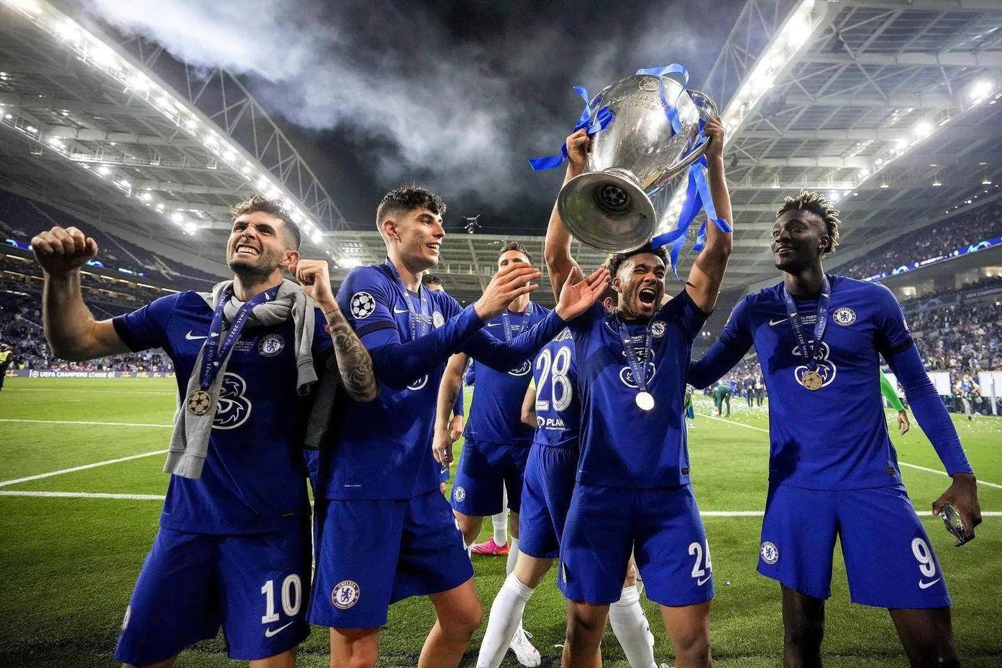 欧洲职业足球俱乐部迎战强敌 欧洲职业足球俱乐部迎战强敌