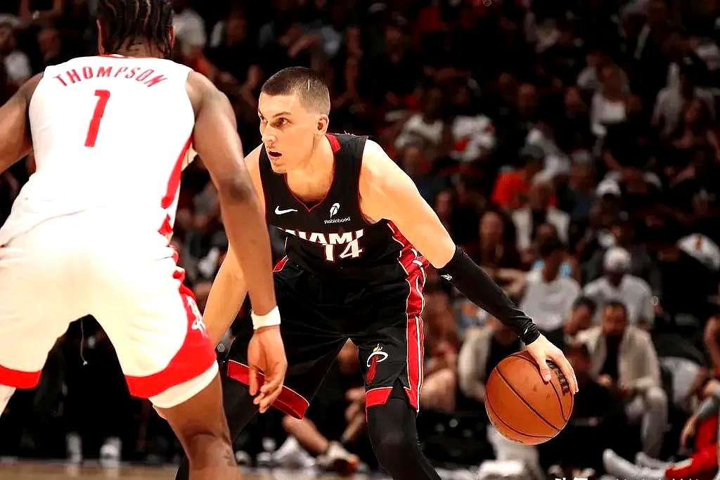 关于热火负于马刺，韦德伤退无碍球队遭遇连败不敌的信息